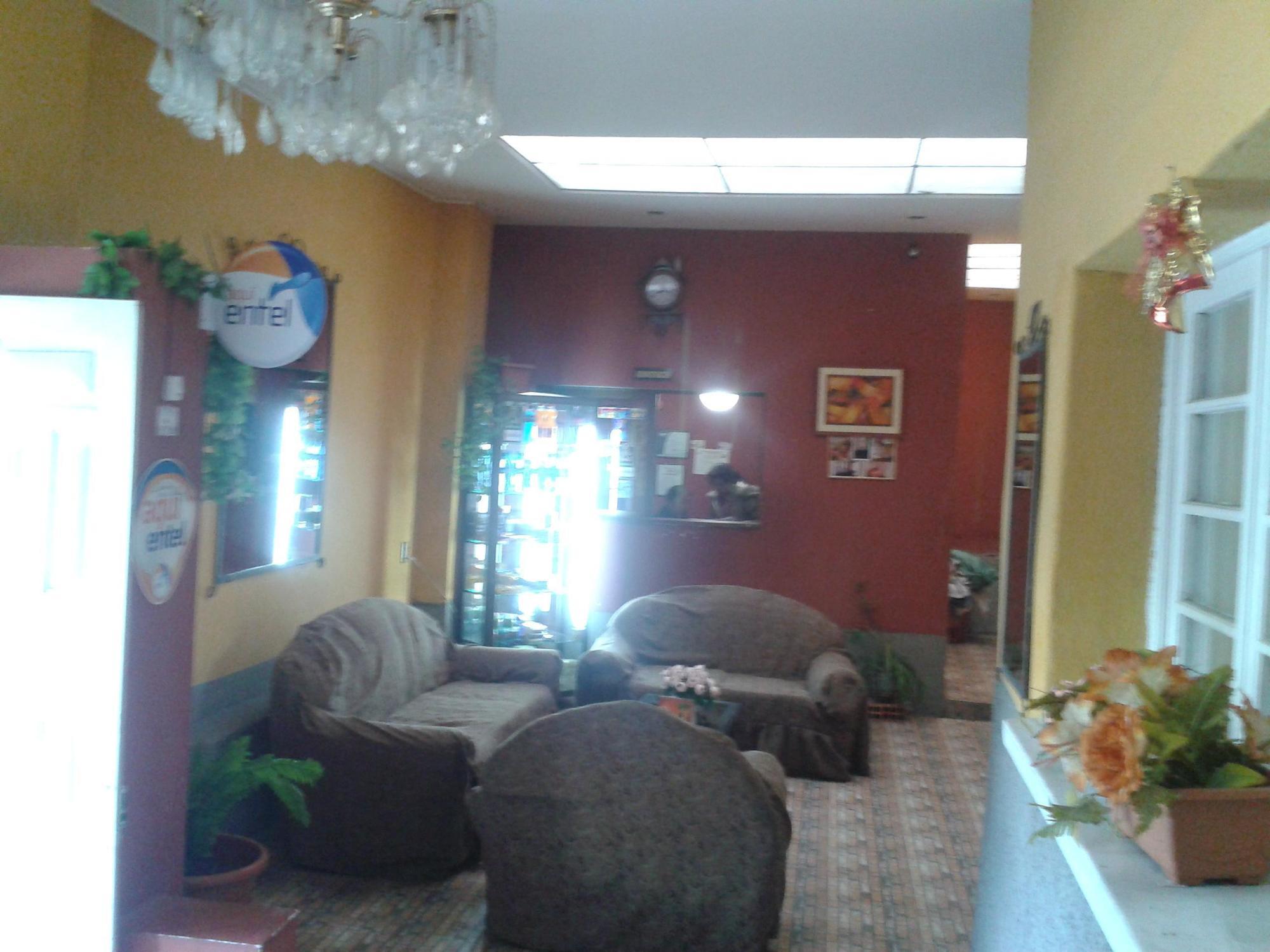 Hostal Isidoros - Terminal De Buses La Paz Eksteriør bilde